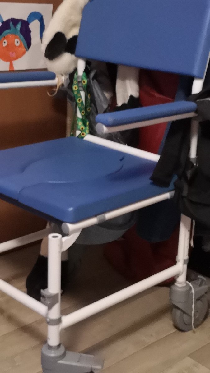 mummyonwheels1's tweet photo. @BorisJohnson @piersmorgan @Schofe all very well giving universal credit claimants a top up, what about those of us who are disabled and not eligible for it? We have the same issues as others, home more so needing more heating and food. #UniversalCredit #ENDCHILDFOODPOVERTY https://t.co/GiLLuyvNwd
