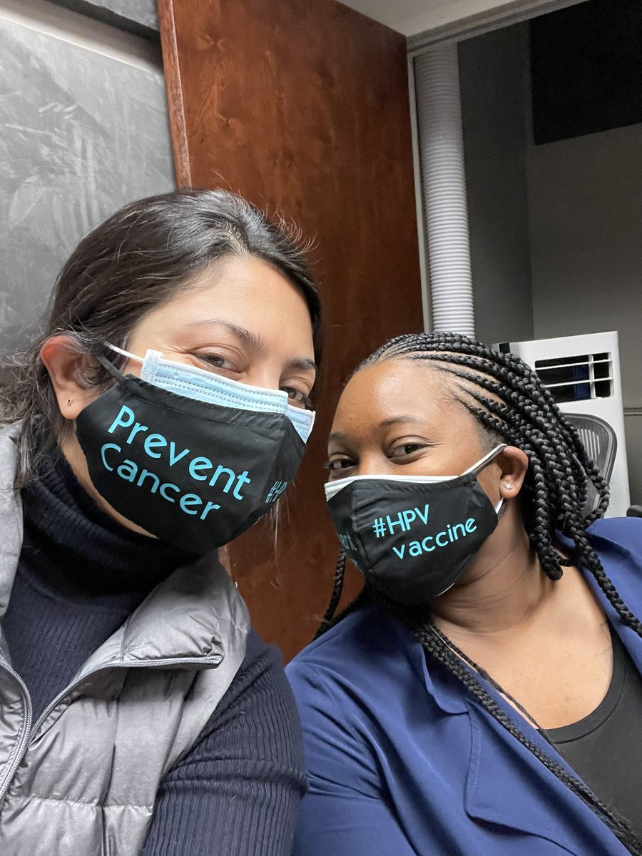NitaKarnikLee's tweet photo. Masking Up with a Message! #preventcancer #HPVvaccine  @UCCancerCenter @equalhope_il Thanks @UChicagoComm @WVON1690 for sharing Info on vaccine, screening, treatment, local resources! #CervicalCancerAwarenessMonth #gyncsm https://t.co/PiPKHaK10N