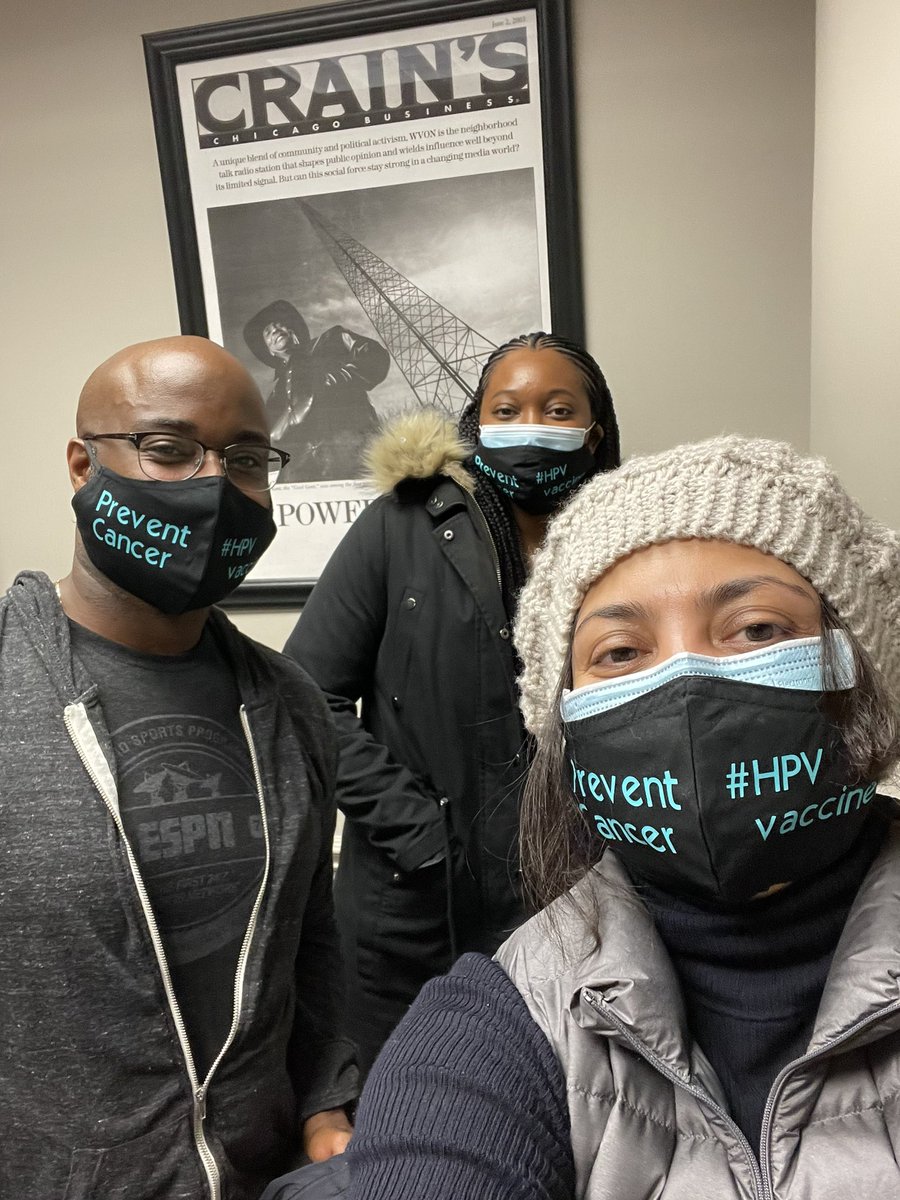 NitaKarnikLee's tweet photo. Masking Up with a Message! #preventcancer #HPVvaccine  @UCCancerCenter @equalhope_il Thanks @UChicagoComm @WVON1690 for sharing Info on vaccine, screening, treatment, local resources! #CervicalCancerAwarenessMonth #gyncsm https://t.co/PiPKHaK10N