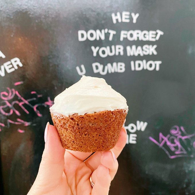 Made cupcakes today because https://t.co/eRz97Qos4F https://t.co/ADuB9a0UZw