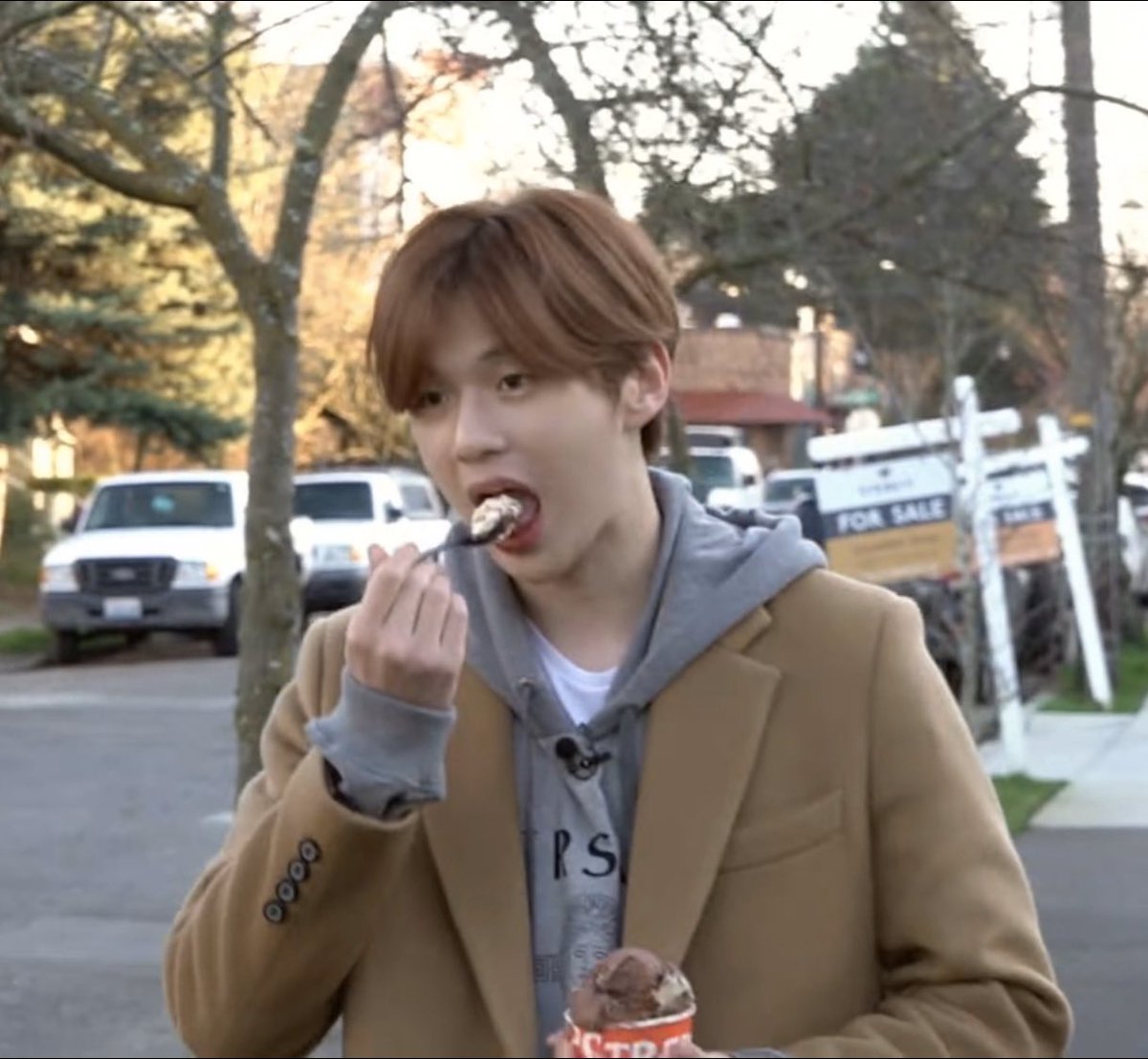 kang daniel in real life; a thread 