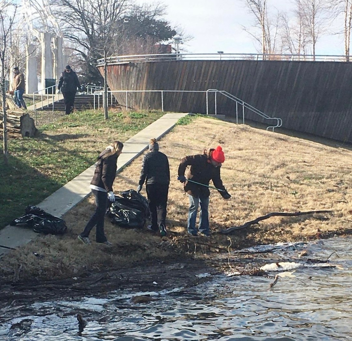 MemRiverParks's tweet image. Memphis River Parks Partnership is participating in #MLKDaysofService by hosting volunteers to beautify the Cobblestone Landing.⁠

Sign up for the last day of service at this link: volunteermemphis.org/mlk-days-of-se…