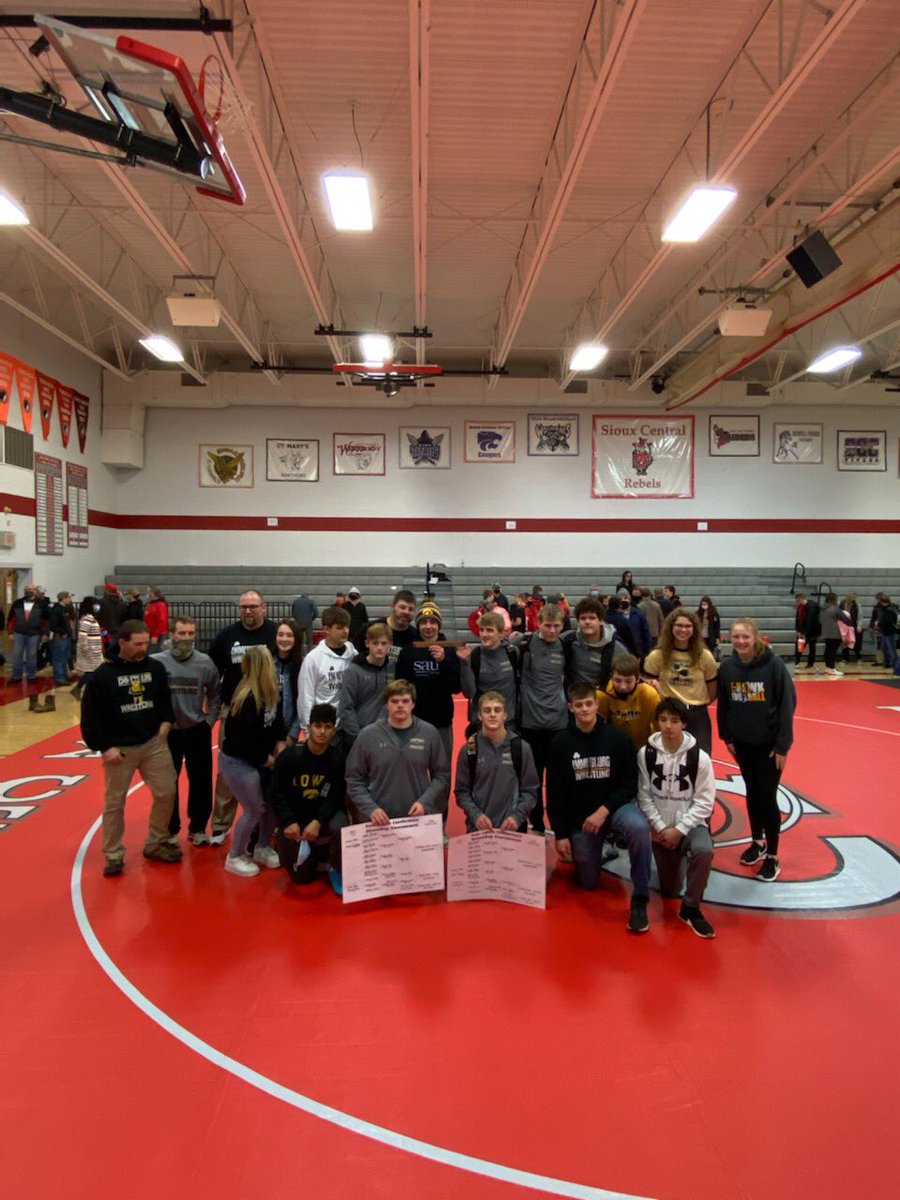 Your 2021 twin lakes conference dual and tournament champions are the ehawks #ehawkpride