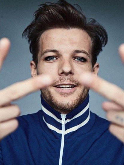 Louis Tomlinson in smudged eyeliner, a Thread: