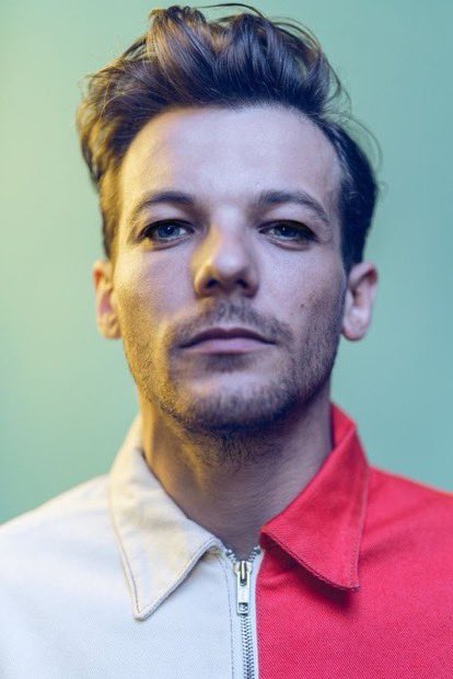 Louis Tomlinson in smudged eyeliner, a Thread: