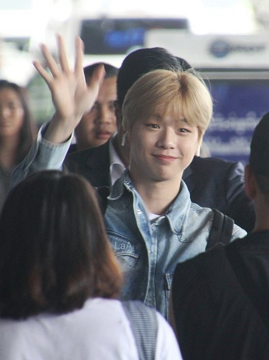 kang daniel in real life; a thread 