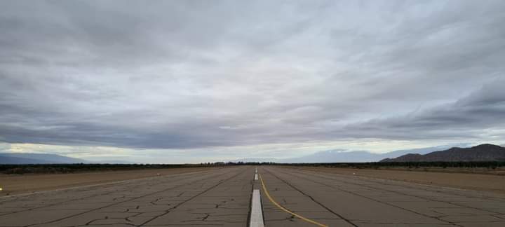 PChilecito's tweet photo. IMPECABLE  EL TRABAJO REALIZADO EN EL AEROPUERTO DE #ANGUINAN PARA LA LLEGADA DEL PRESIDENTE DE LA NACIÓN @alferdez https://t.co/mXjfjFXbR6