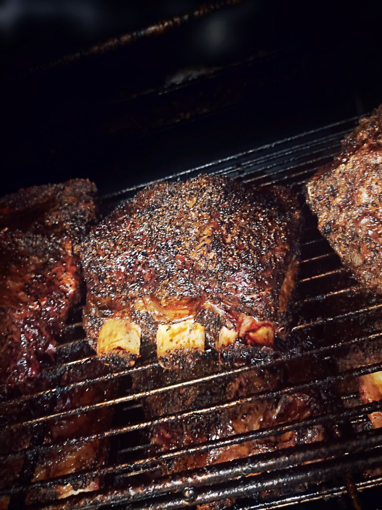 HazyBarbecue's tweet photo. Dino beef rib Saturday. Available all day until sell out #barbecue https://t.co/iCiSKh5p2x