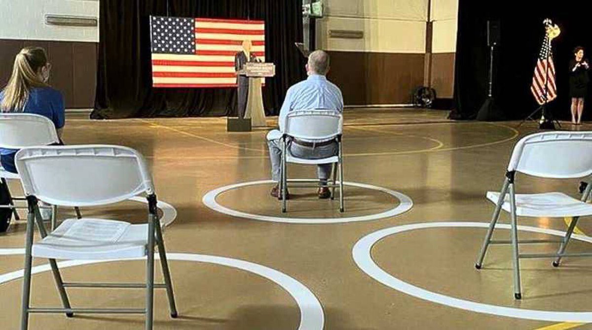 “Twitter won't let Joe Biden inherit Trump's millions of followers and his team is very upset about it.”

Joe Biden was NOT elected by the people. He does not have the support of the American people.

🤔Why would he get to have the followers that Trump earned?