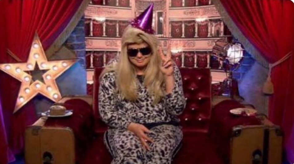 Missguided's tweet photo. Accurate footage of me having a lockdown birthday x https://t.co/0mHuqKzC9T