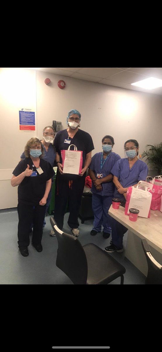 IreWomenHockey's tweet photo. After a collection yesterday during our training camp, it was a pleasure for us to partner with @SabaToGo to provide some grub for the amazing ICU staff in St James &amp; St Vincent’s hospital. Thank you Saba for matching our donation!

We’re indebted to all our front line workers ❤️ https://t.co/3HGwSltq3w