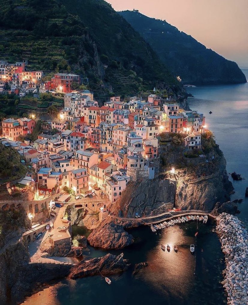 ScribeFlash's tweet photo. Quel beau pays l’Italie 🇮🇹 https://t.co/jGxMjtXczp