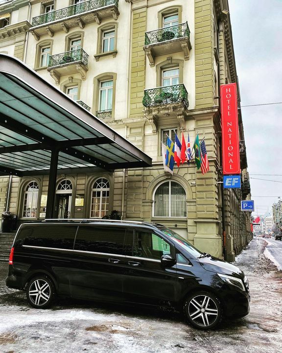 ibizainmotion's tweet photo. We are very proud of this service, our Mercedes-Benz V Class in Switzerland after a long transfer from Barcelona to Lucerna, offering chauffeur service for special client and going back to Spain. No limits, no borders, and no problem with snow with our high quality snow/wint… https://t.co/0mDtYFpHbU