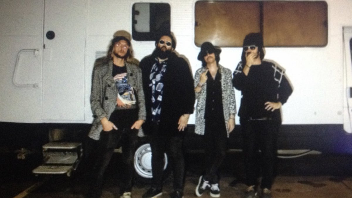 VOTA POR LOS P**** INVADERS PARA QUE PUEDAN IR AL <a href="/madcoolfestival/">Mad Cool Festival</a> 
Te dejamos link para que votes en el #madcooltalent de <a href="/VibraMahou/">Vibra Mahou</a> 
👇👇👇👇👇👇👇👇
a.cstmapp.com/voteme/899983/…

Comparte y spamea por nosotros. Porque como ya sabréis. Una invadión no se consigue sin ayuda. 🙏🙏