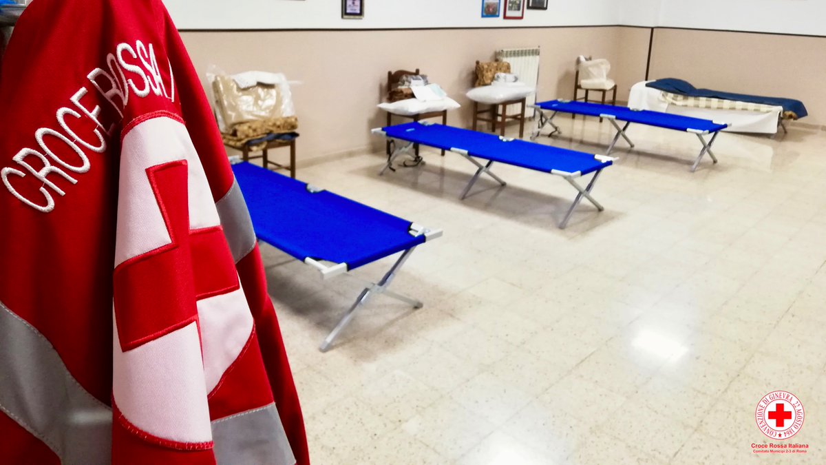 #Emergenzafreddo
Su richiesta del #IIIMunicipio, abbiamo allestito un dormitorio per persone senza dimora in uno dei centri anziani attualmente chiusi a causa dell’emergenza Covid-19.

#CroceRossa #criroma2_3 
<a href="/crocerossa/">Croce Rossa Italiana</a>