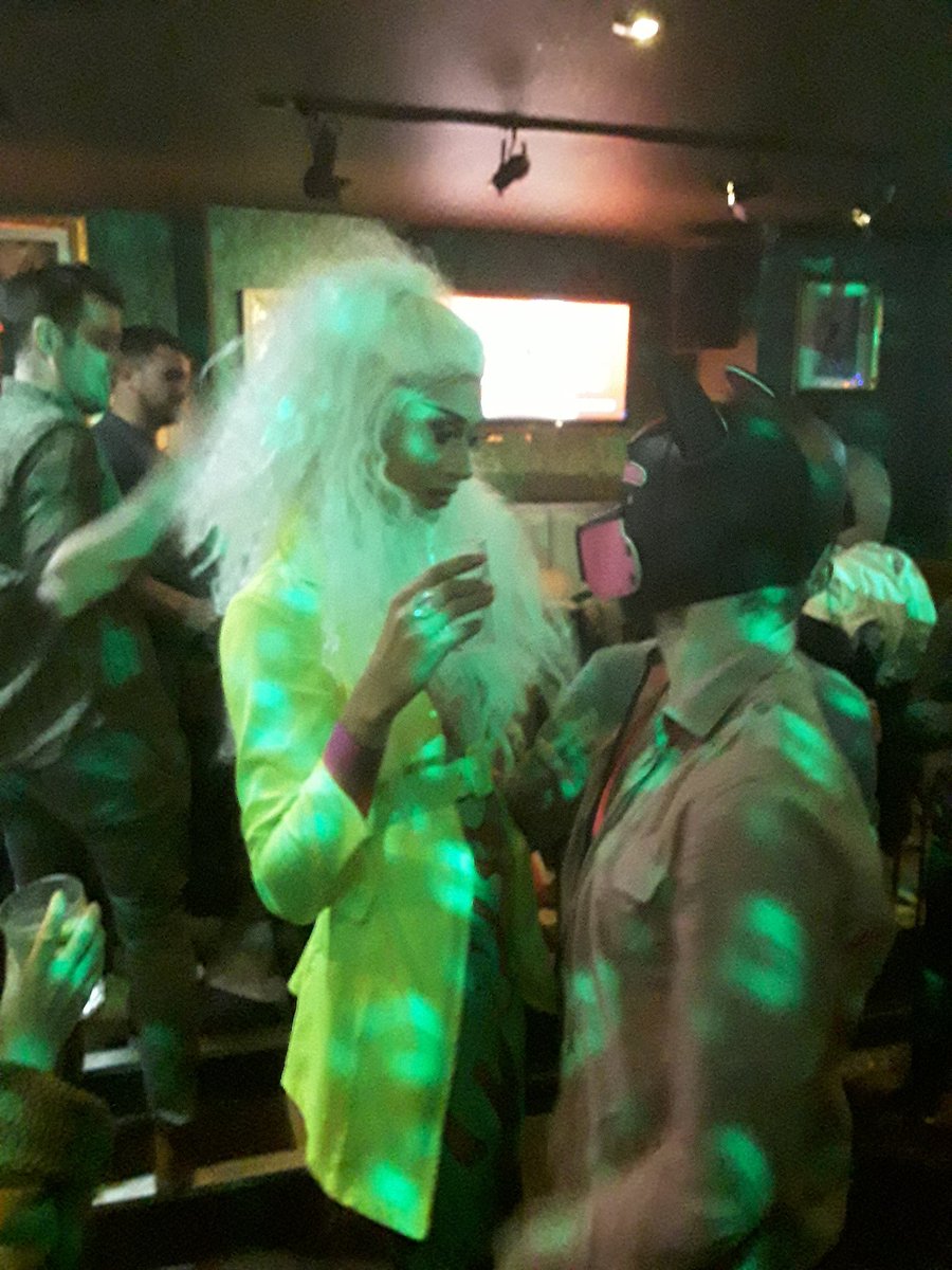 astro_lad's tweet photo. This time last year , she was hosting the viewing parties ... now she is the viewing party! @TiaKofi #FTW #DragRaceUK https://t.co/hvWp02Rt1K