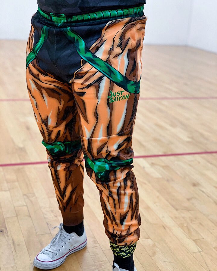 justsaiyan_gear's tweet image. Up close and personal with our Onyx Dio Jogger. The amount of work the team put into this is astonishing. We are glad it came out this way for you to enjoy🔥💯

Dio Jogger Size M
Height : 5’7
Weight : 194