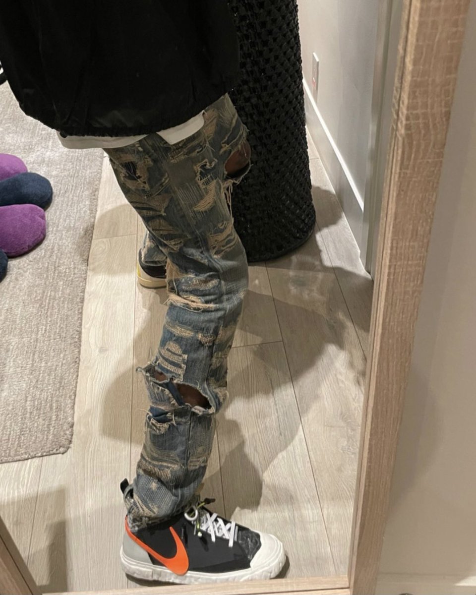 nicekicks's tweet photo. .@trvisXX laces up the upcoming READYMADE x Nike Blazer Mid. Thoughts on these? 👀 https://t.co/TvTo0M6Iyb