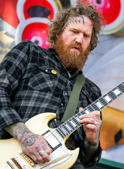 Skull_of_Rock's tweet photo. 16 de enero de 1964. Nace Brent Hinds en Pelham, Alabama, Estados Unidos. Es un músico estadounidense más conocido como miembro de la banda de metal Mastodon de Atlanta, Georgia, en la que comparte las funciones de https://t.co/zcKseDIMTv https://t.co/WtGwA5Untf