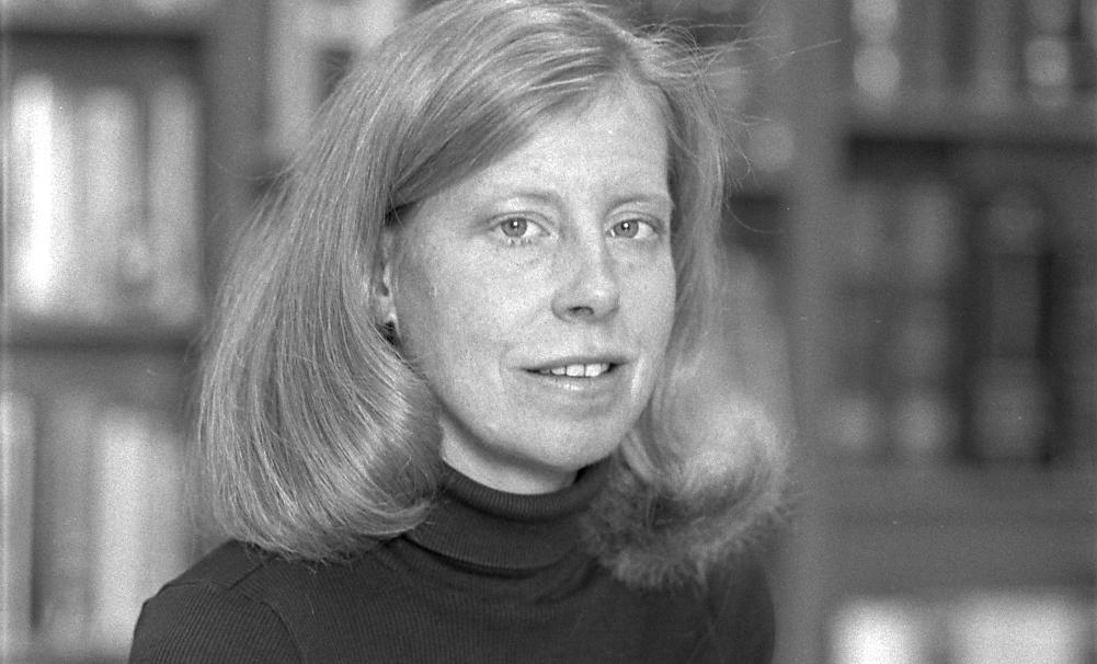StanfordLaw's tweet photo. Deborah Rhode built friendships, shared ideas, & nurtured community through daily walks with others. We invite you to walk in her honor (privately, in any location on a route of your choosing) today, Sat., Jan. 16, at 2PM. Share your walk with us by using #WalkWithDeborah. https://t.co/4FC5qtFvnK