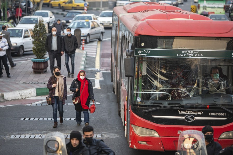 XHNews's tweet photo. Coronavirus Watch in Mideast, Jan. 16: https://t.co/ZHP3Ccsso1
--Iran to provide COVID-19 vaccines in March;
--Over 675,000 health workers in Turkey receive Chinese vaccine;
--Iraq's total cases rise to 607,587;
--Israel registers 541,864 cases in total. https://t.co/OHlTtIXkJJ