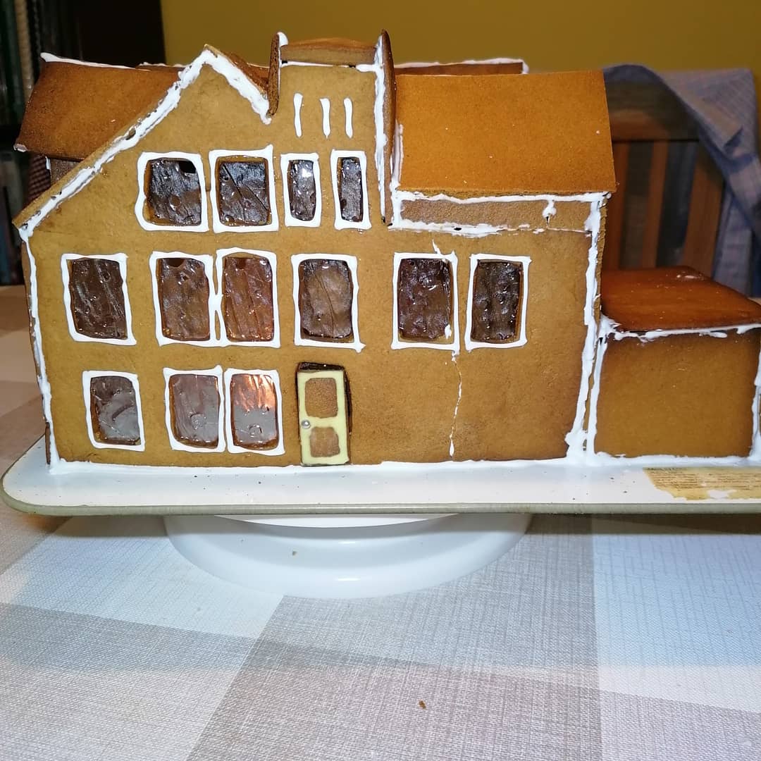 _Pepper_Moraine's tweet photo. The Gingerbread Northgate Hotel https://t.co/qkgJ6IF28Q