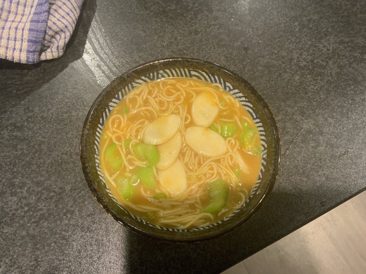 HShoenfeld's tweet photo. @GordonRamsay What do you think of my Curry Rice cake noodles???? https://t.co/Bxvmw6jfFM