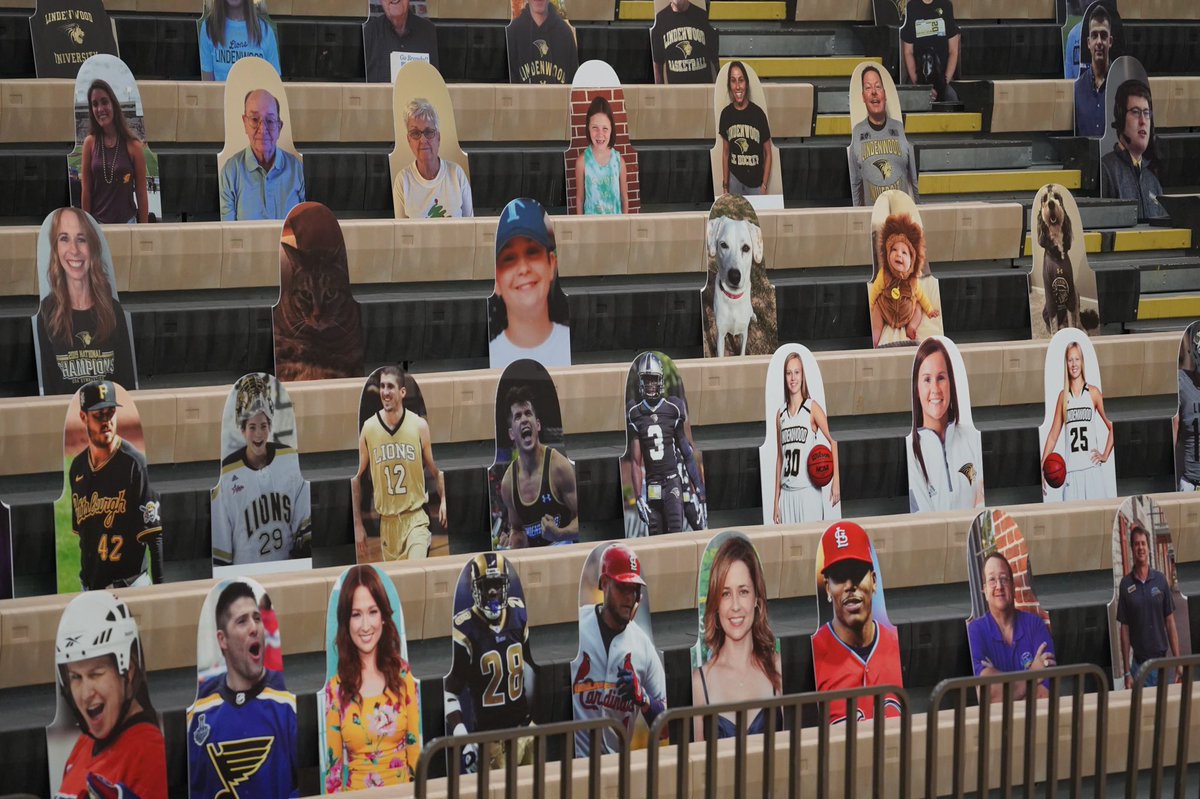 LU_Lions's tweet photo. 𝘽𝙄𝙂 𝙂𝘼𝙈𝙀 = 𝘽𝙄𝙂 𝘾𝙍𝙊𝙒𝘿‼️

The 🦁 are getting some extra support inside Hyland Arena for today’s @LUMensBball game 👏🔥

Join the most famous ✂️out section around, 𝐁𝐔𝐘 𝐍𝐎𝐖 ➡️ https://t.co/lErzjolHPX

#OneRoar https://t.co/Gthw3spEn1