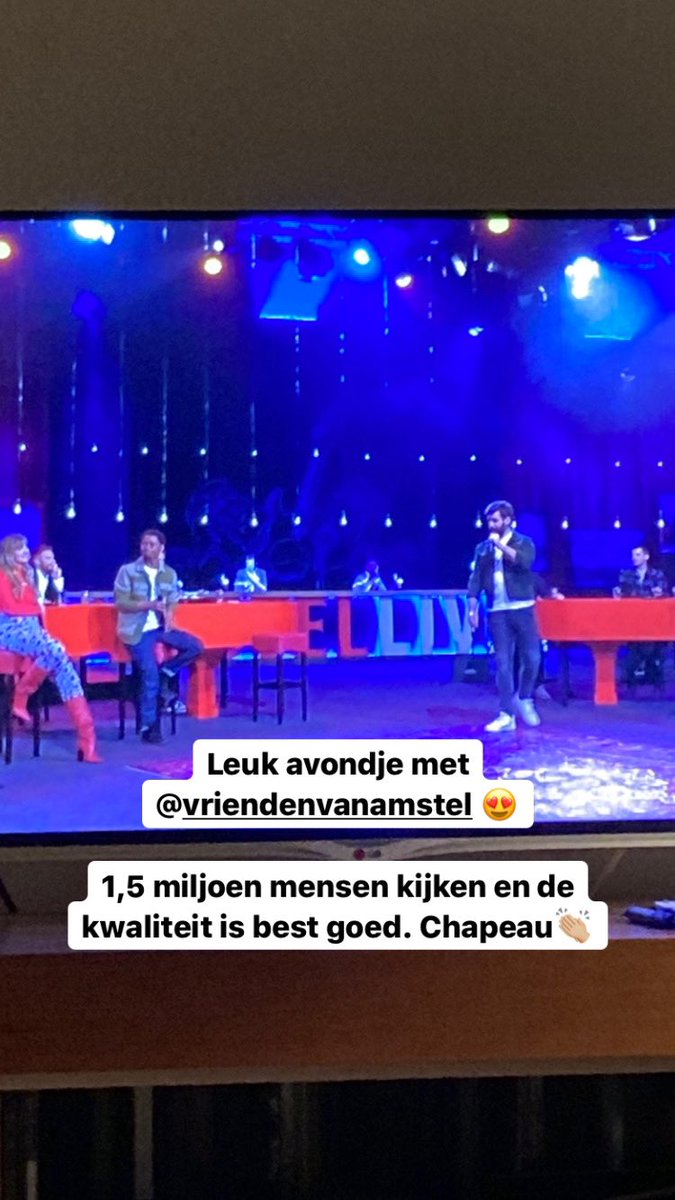De kwaliteit met 1,5 miljoen mensen is beter dan mijn Meetles met 30 leerlingen 👏🏼🤣 <a href="/VriendvanAmstel/">Vrienden van Amstel</a> #VVALS #VVAL2021 #vval leuk hoor! Bedankt zangers en crew 🙏🏼
