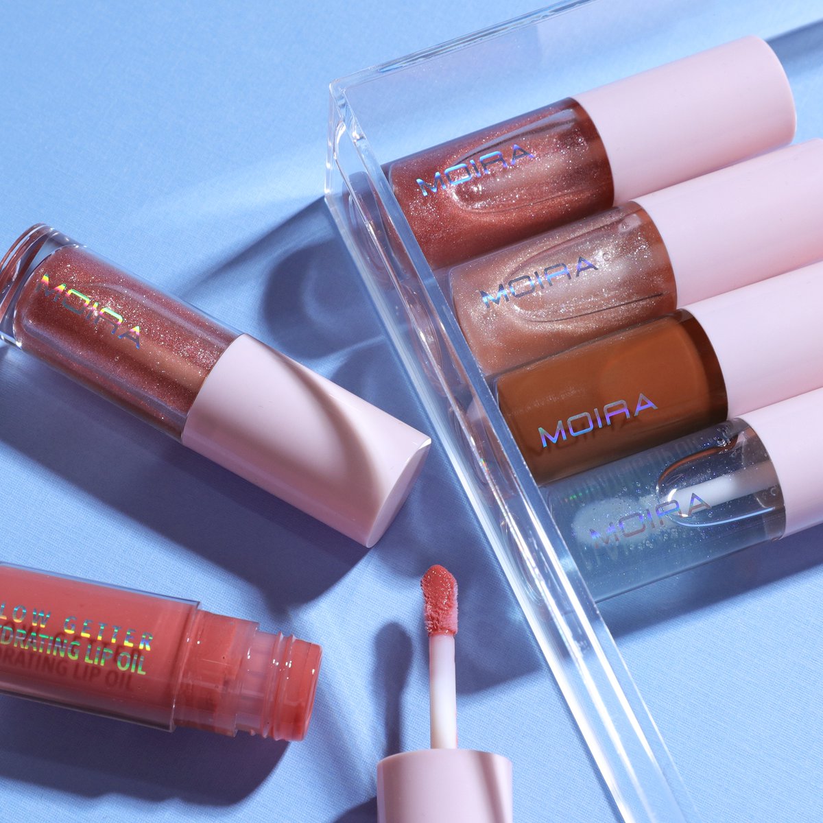 moiracosmetics's tweet photo. Our NEW Glow Getter Lip Oil is now available! Peep our nude shades! 👀

SHOP: https://t.co/dLGl0eXqNp
.⁠
.⁠
⁠
#MOIRAbeauty #MOIRAgoddess #Moira  #crueltyfree #vegan #newmakeup #skincareandmakeup #hybridformula #lipoil #lipoils #liphydration #liptreatment #lipslipslips #lips https://t.co/kT6mD6euao
