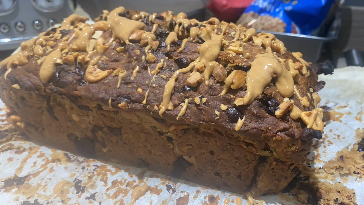 MattsCoaching's tweet photo. Cooling this dark chocolate and peanut butter banana loaf to take in to for my co teachers for key worker school. I then remembered we have a nut ban...... oh well I’ll have to have it alone. #teacherfail #teaching #homeschooling2021 #homemade #homecooking #allergiesareapain https://t.co/toidaCUirJ