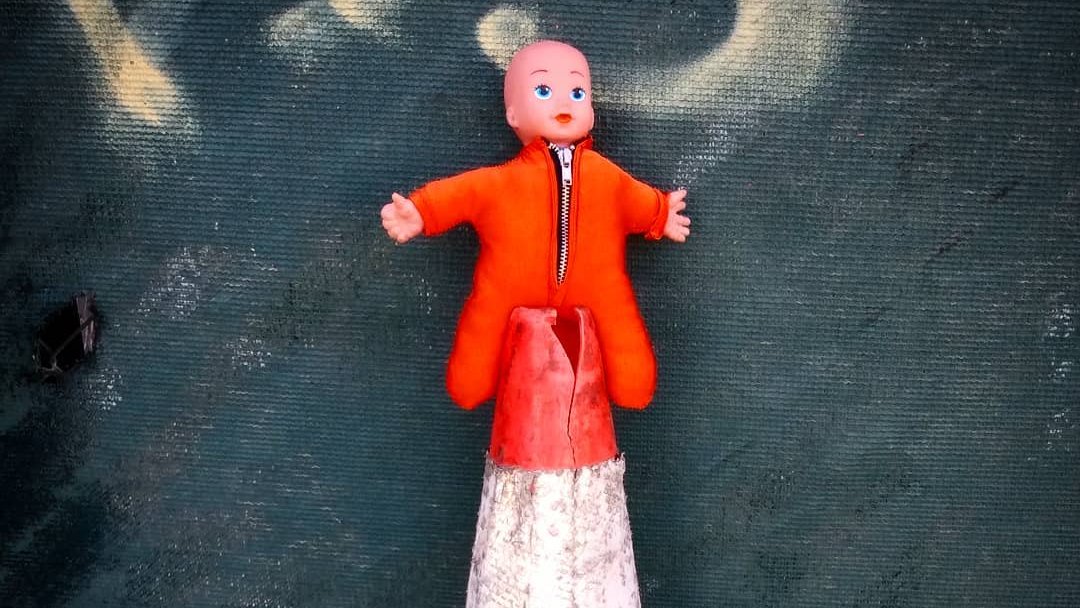 DavidMONSTERinc's tweet photo. Poor #BabyJr got caught by a #Cheerleader #Trap
The#World of #DavidMonster
#CheerleaderTrap #babyjunior #babydoll ##SupesAdorbs #dollart #dollphotography #onesie #orange #pylon #cone #orangecone #street #streetartphotography #Streetart #baldbaby #bald #dayglo #orangejumpsuit https://t.co/u7vnfYytEc