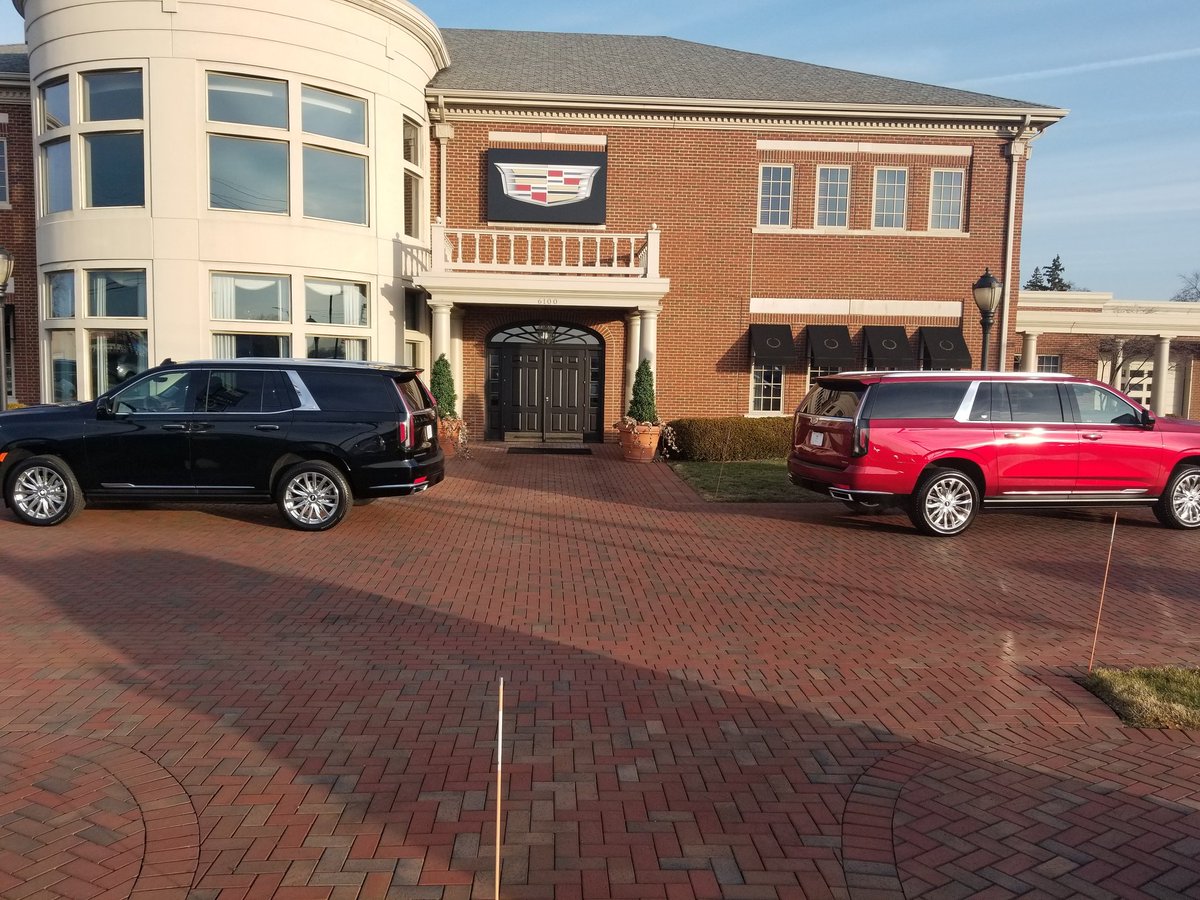 2021 #Cadillac #EscaladeESV Sold and Sold!!!! Are you ready to upgrade to this level of sophistication and luxury? #TheKingAtTheCastle 👑 has a vehicle for you!!! 6100 W Central Ave  Toledo OH #RoyaltyAutoAtTaylorCadillac