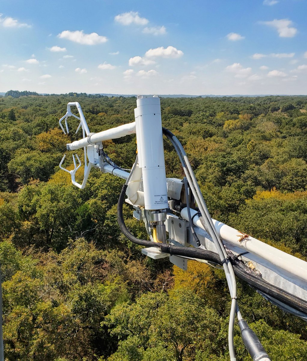 NEON_sci's tweet photo. This gas analyzer is located at the very top of NEON’s towers and provides critical gas exchange data products that help us to understand climate change. This sensor helps us to paint a picture of how our ecosystems are changing over time. #NEONScience #NEONData #Towertime https://t.co/VcxeWGgDqu