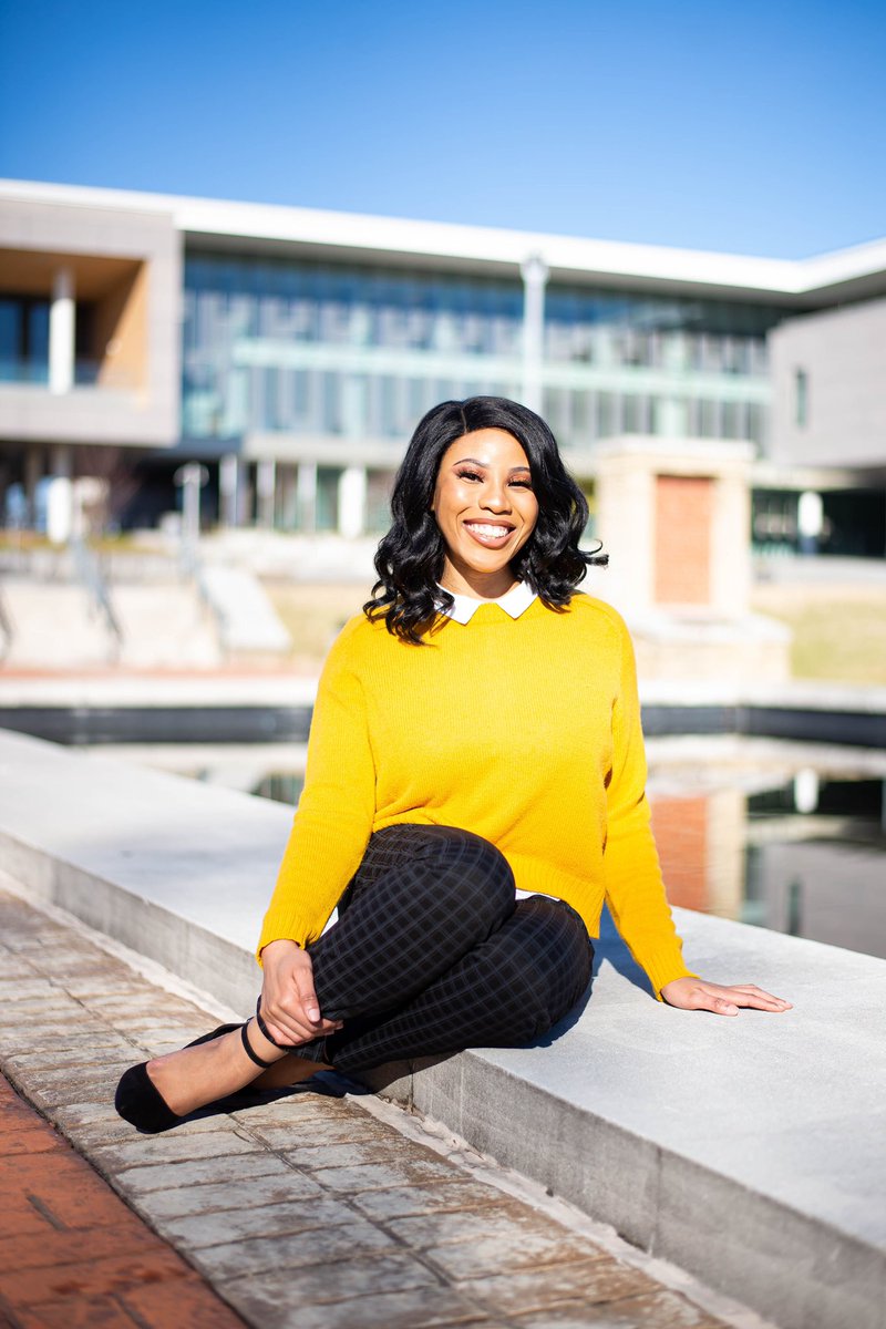 TheLadyACIDEx's tweet photo. Fabulous grad session with Taylor! 
#NCAT #blackfemalephotographer https://t.co/qD6hiRG3Yo