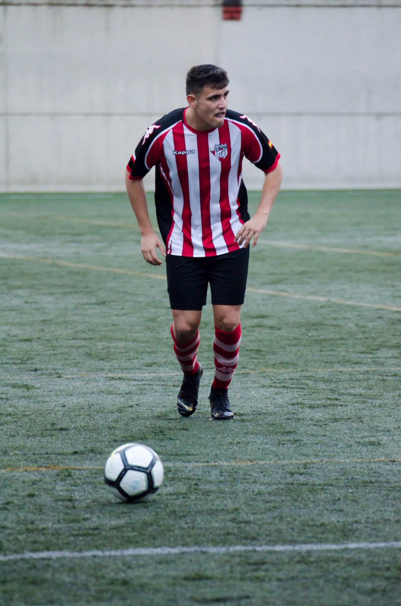JuakoTD's tweet photo. Pensaba que nunca nos íbamos a separar, pero tras 17 años, esta historia llega a su fin. Una parte de mi corazón se queda vacía. Gracias  a entrenadores y jugadores que he conocido  en todos estos años, habéis hecho que ame este club,esta camiseta y estos colores. ❤️❤️ https://t.co/XbmqpqYN6U