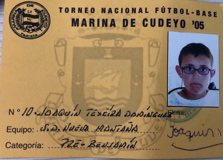 JuakoTD's tweet photo. Pensaba que nunca nos íbamos a separar, pero tras 17 años, esta historia llega a su fin. Una parte de mi corazón se queda vacía. Gracias  a entrenadores y jugadores que he conocido  en todos estos años, habéis hecho que ame este club,esta camiseta y estos colores. ❤️❤️ https://t.co/XbmqpqYN6U