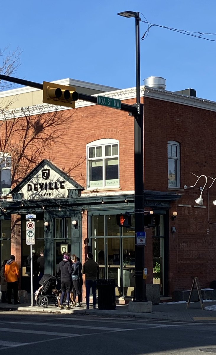 cduker's tweet photo. Stopped in at the new @devillecoffee spot in Kensington. Chatted with the co-founder, and this is their eighth location. βοΈ@kensingtonYYC #CalgaryMade #SupportLocal π¨π¦ https://t.co/Vkj8pmhjjt