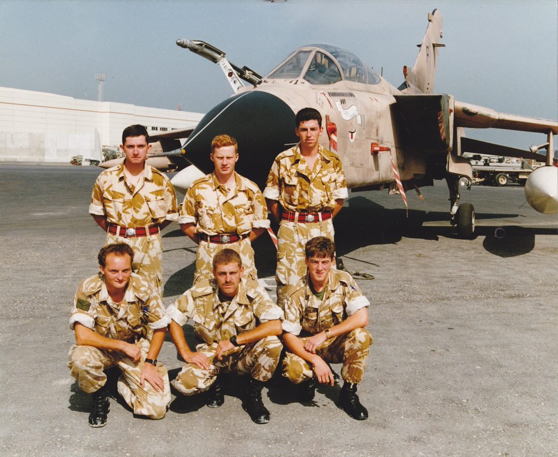 FireriskStewart's tweet photo. @JohnNicholRAF #gulfwar30 I was stationed in Bahrain with  53 Field Sqn RE #Royalengineers providing RAF support during the initial raids before moving to Saudi. It was the first I had worked with the #RAF and I have great memories https://t.co/kih4ldajRG