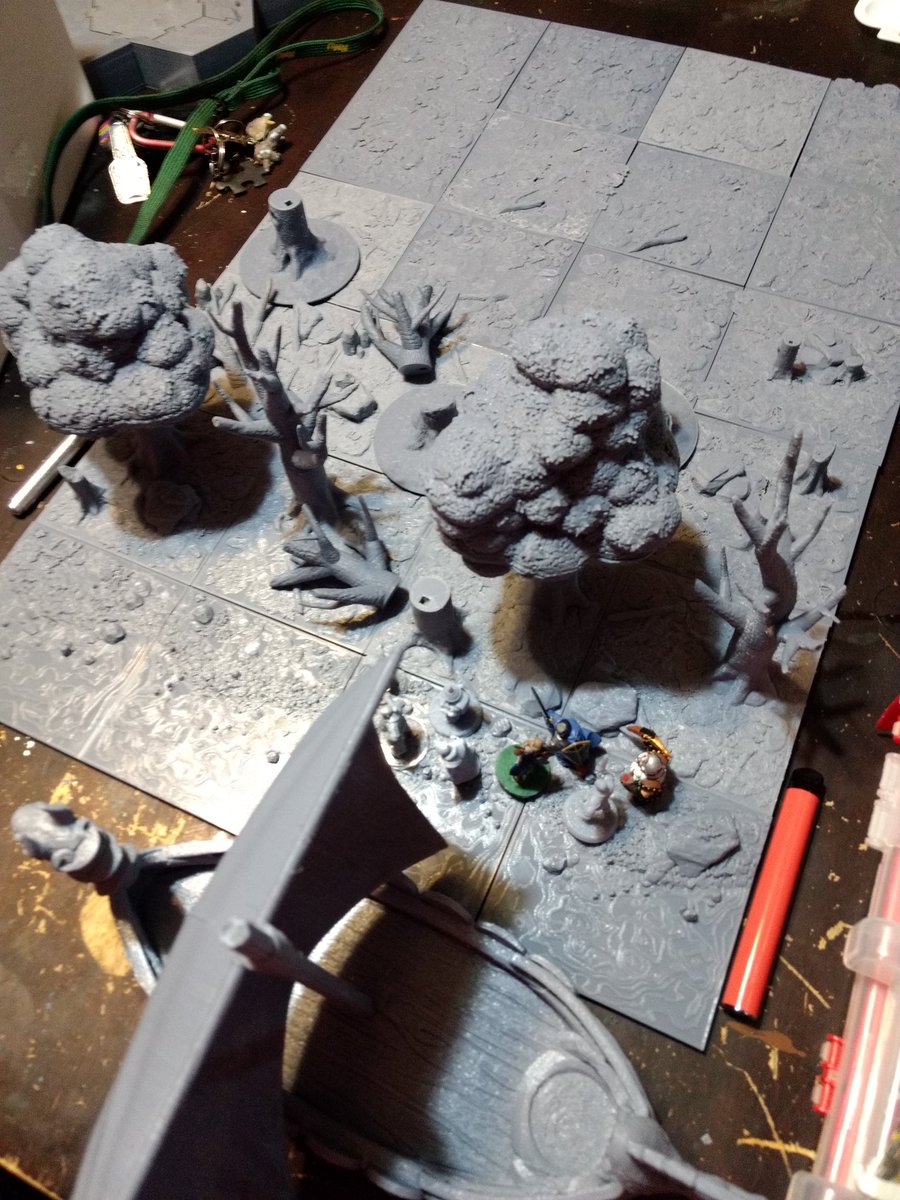 alter3dimensya's tweet photo. Players are painting, so this is as much as I could set up. For my #Dungeoncrawlclassics game tonight. #FDG #IGG #duncanlouca #darkrealms #puzzlelock #EC3D https://t.co/fUXyQSffTp