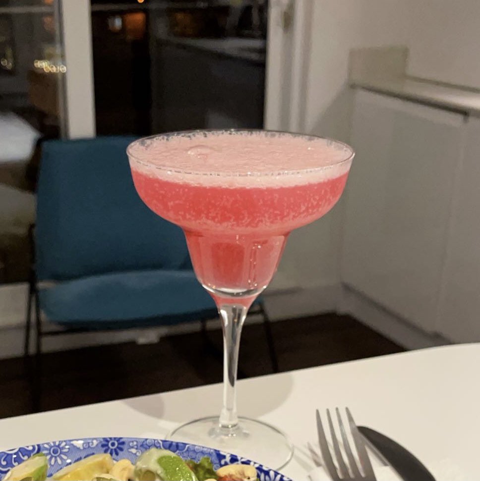 ModestKava's tweet photo. @WalshEllie @W4lshy_85 @BobbyPratapMH Wow! I am making COSMOPOLITANS tonight 🍸cheers! ☺️ https://t.co/U5fRIEBqMj