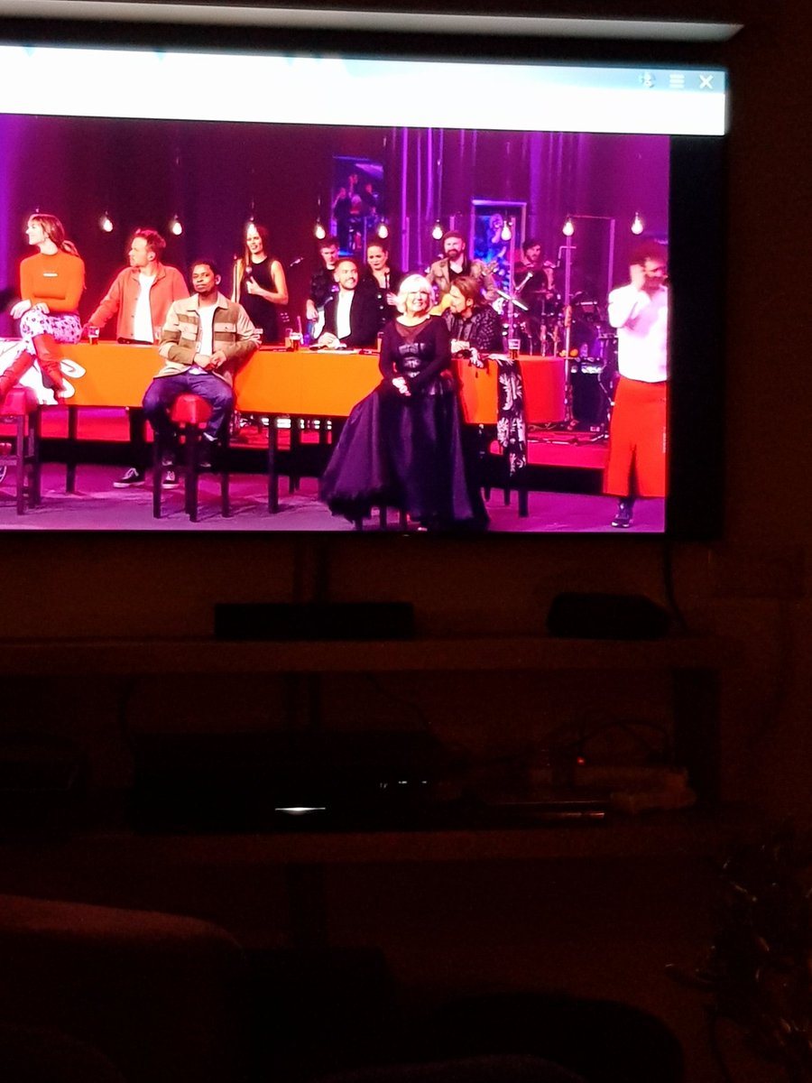 AstridInTouw's tweet photo. #vriendenvanamstellive
@roelvanvelzen en Nick
Fantastisch!!!

Nog een keer!!! https://t.co/rQKCcrqAKU