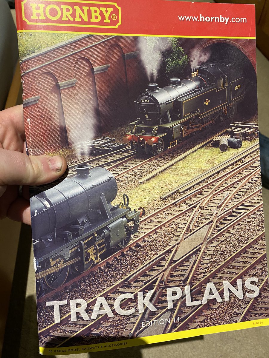 oakley73's tweet image. How it started.             How it’s going #lockdownprojects