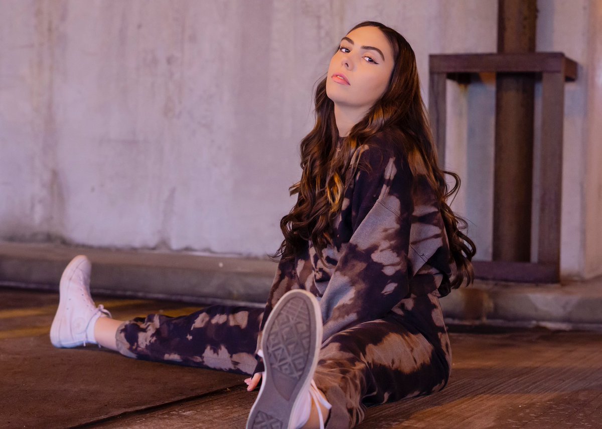 Our staple is back and better than ever. 🤘

☁️ Shop LENNON on 1|18|2021 ☁️