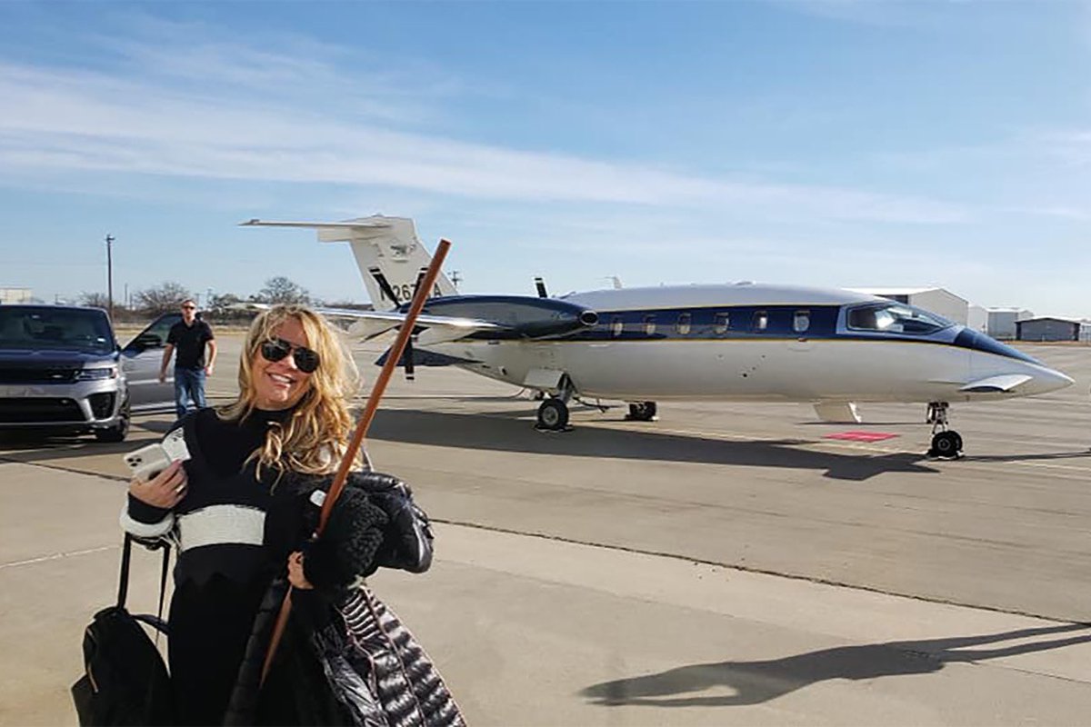 kirkacevedo's tweet photo. WHITE PRIVILEGE.
 
This is how MAGA/Republicans 
travel to go to an insurrection.

#JennaRyan Aka Klu Klux Karen https://t.co/xAYaSpLJbR