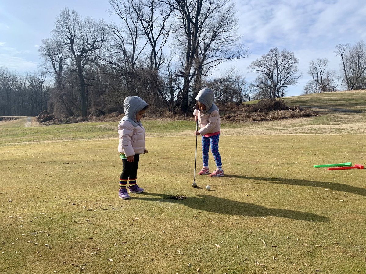 RobertWhite_DC's tweet image. This weekend, i just want them to see peace. And having future golf buddies isn’t bad.
