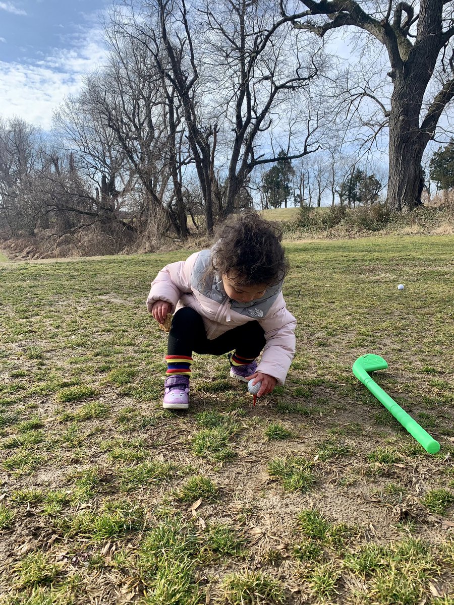 RobertWhite_DC's tweet image. This weekend, i just want them to see peace. And having future golf buddies isn’t bad.