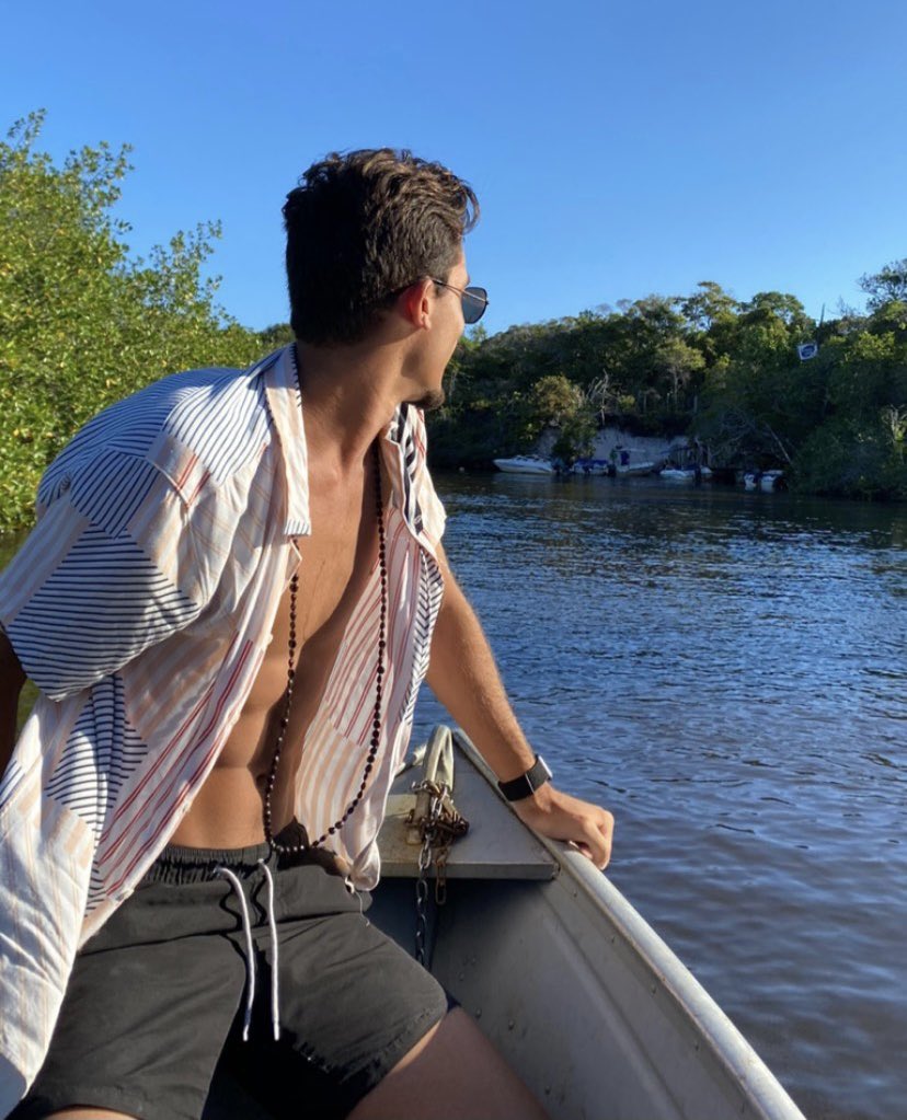 MenLounge's tweet image. 