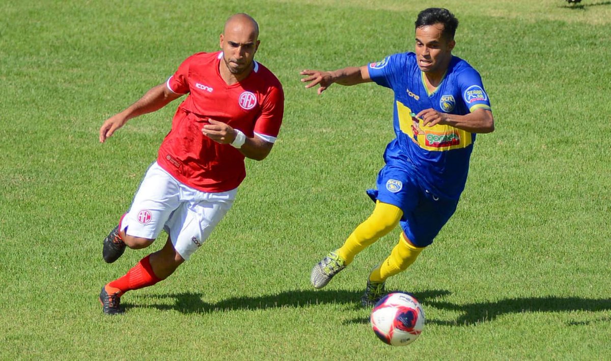 Cariocao's tweet photo. Pela primeira rodada da fase preliminar, @AmericaRJ e @SampaioCorreaRJ ficaram no 1 a 1. Os gols da partida foram marcados por Polegar, para o America, e Wendson.
📸 Marcos Faria
#cariocão2021 #futeboldorio #AMExSCO https://t.co/LzX6eTu047
