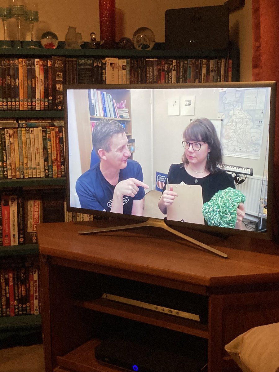 Knitsunique's tweet photo. 4 years ago my son did a ticket to ride on @allthestations. I made them hats to say thank you, they run a Saturday quiz during lockdowns and tonight my son was the guest question setter!
@norwegiancheese showed her hat! Thank you 😊 @geofftech you did get my name right 😁 https://t.co/nftHmBhbxy